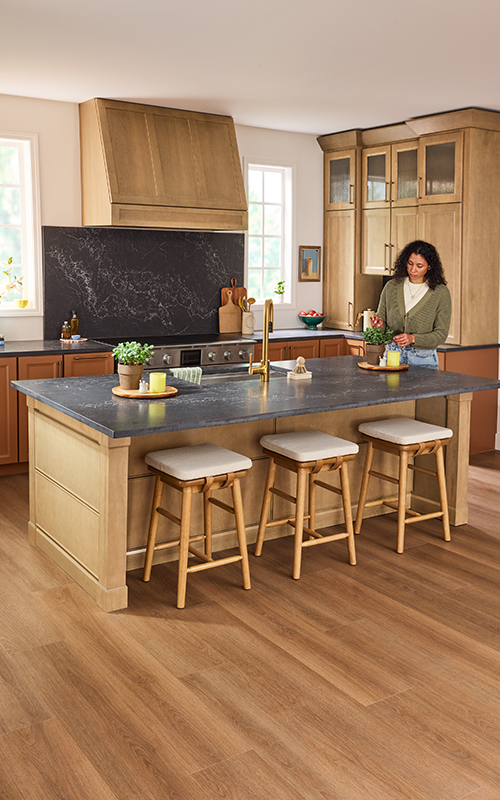 Carbo Brushed, VIATERA - Quartz Countertops | LX Hausys US